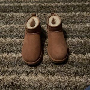 UGG Classic Ultra Mini